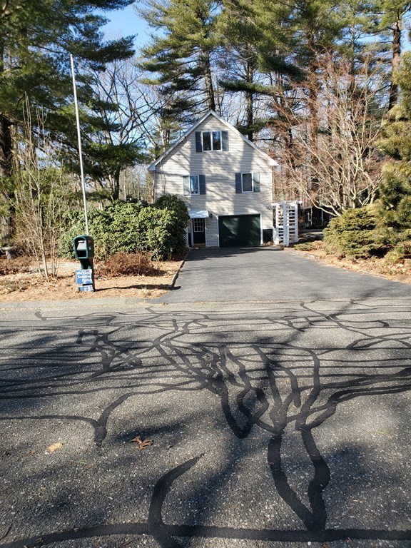 172 South Longyard Road Southwick, MA 01077 - Photo 2 of 26 Gallery Image 2