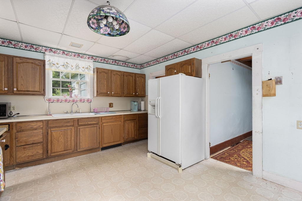 38 Dean Street Rehoboth, MA 02769 - Photo 16 of 42