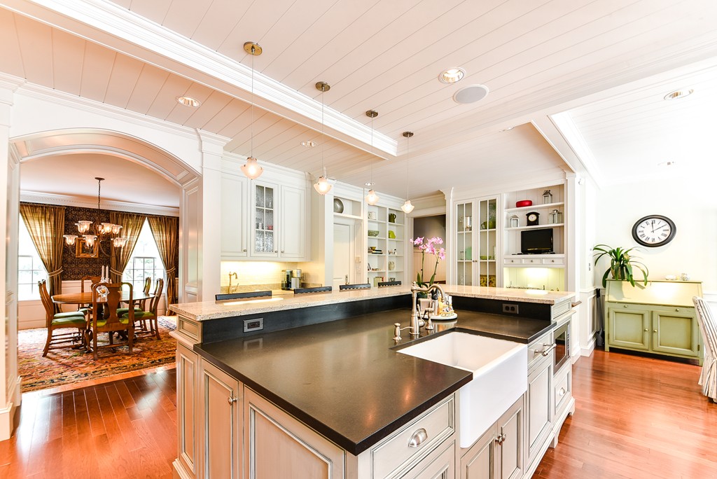 128 Dover Road Wellesley, MA 02482 - Photo 8 of 30 Gallery Image 8