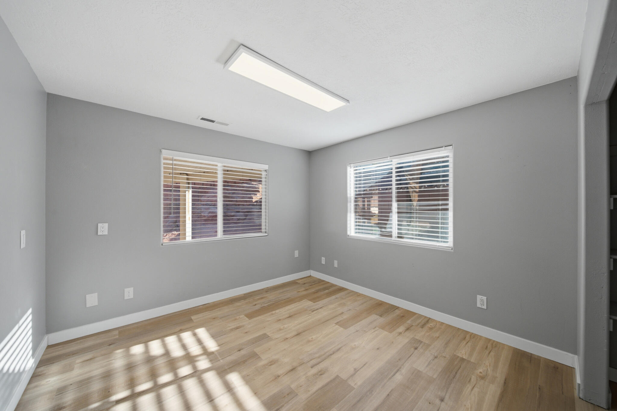 2139 East 270 S Street St. George, UT 84790 - Photo 16 of 46 15