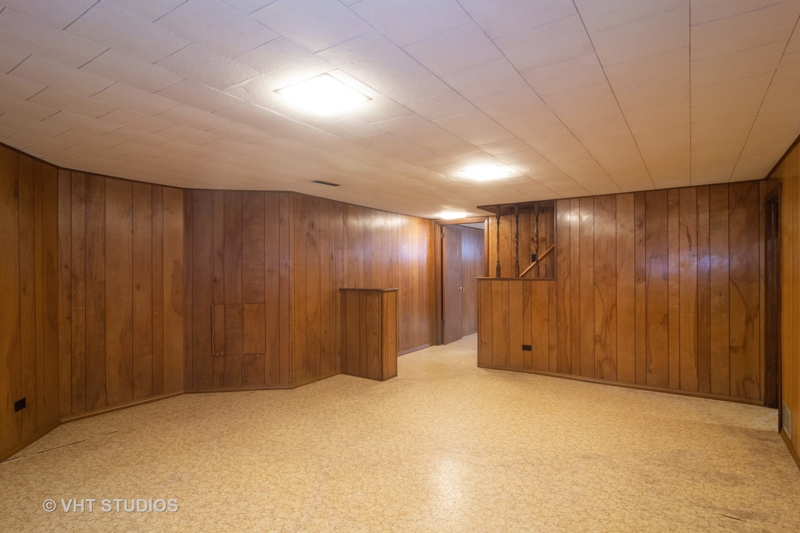 1438 Potter Road Park Ridge, IL 60068 - Photo 10 of 11 Gallery Image 10