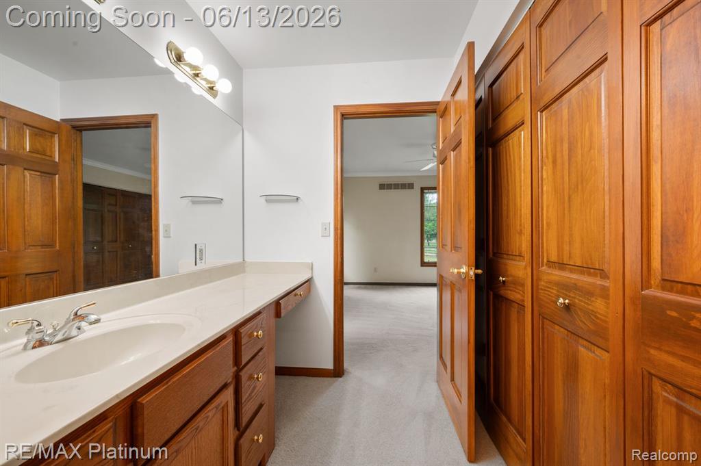 12902 Autumn Ridge Court Milford, MI 48380 - Photo 33 of 73