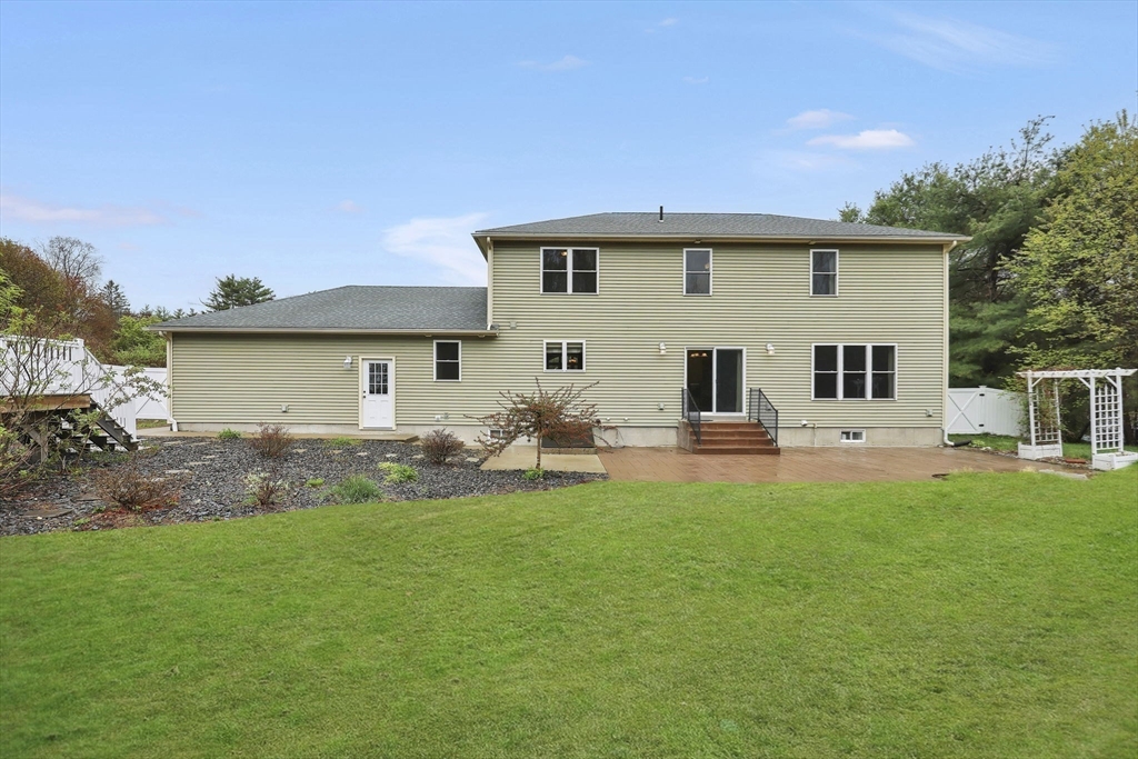 359 Springfield Street Palmer, MA 01069 - Photo 34 of 39