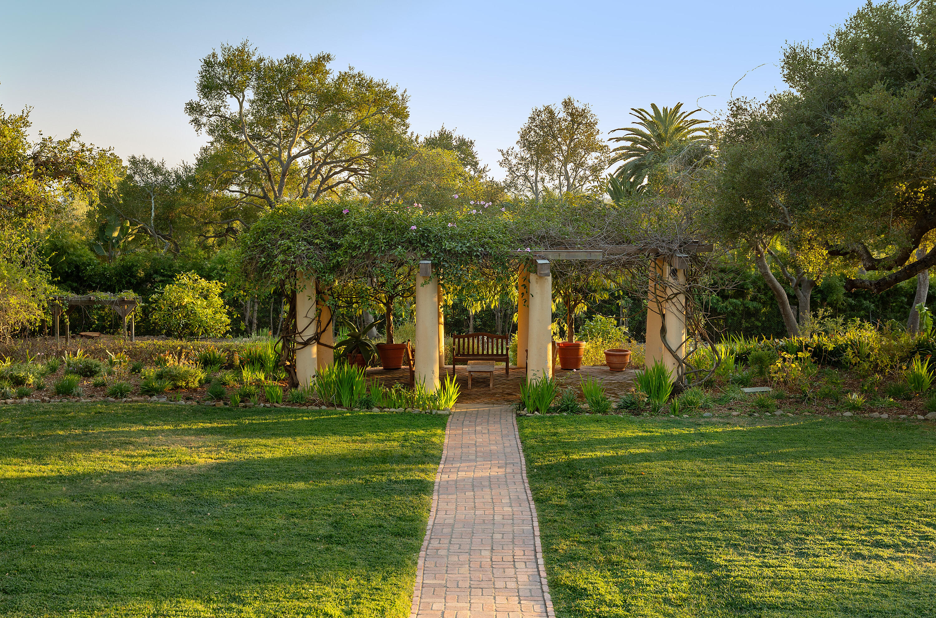 815 Hot Springs Road Montecito, CA 93108 - Photo 11 of 31 815HotSprings_10