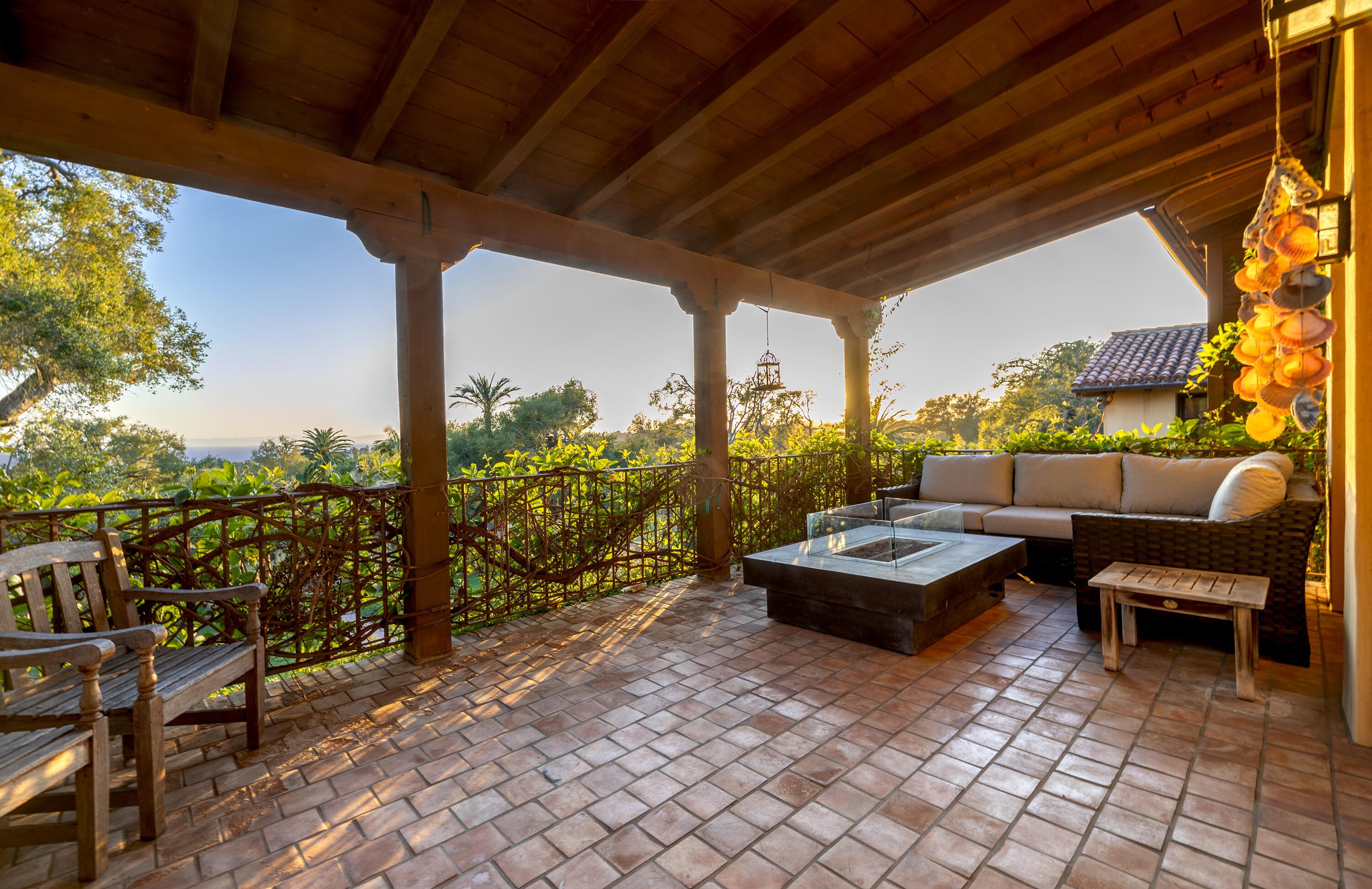 815 Hot Springs Road Montecito, CA 93108 - Photo 17 of 31 815HotSprings_07
