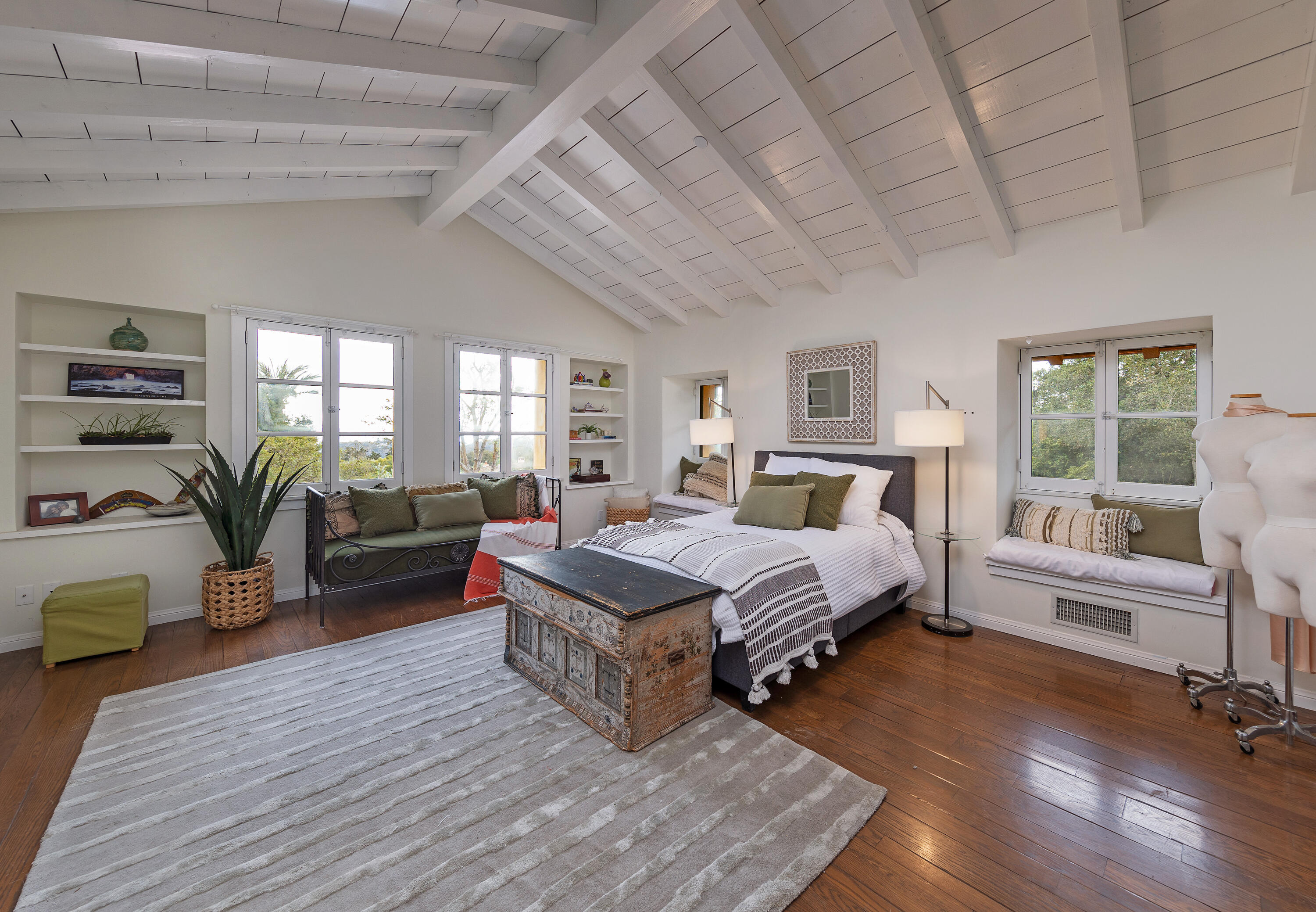 815 Hot Springs Road Montecito, CA 93108 - Photo 20 of 31 815HotSprings_33