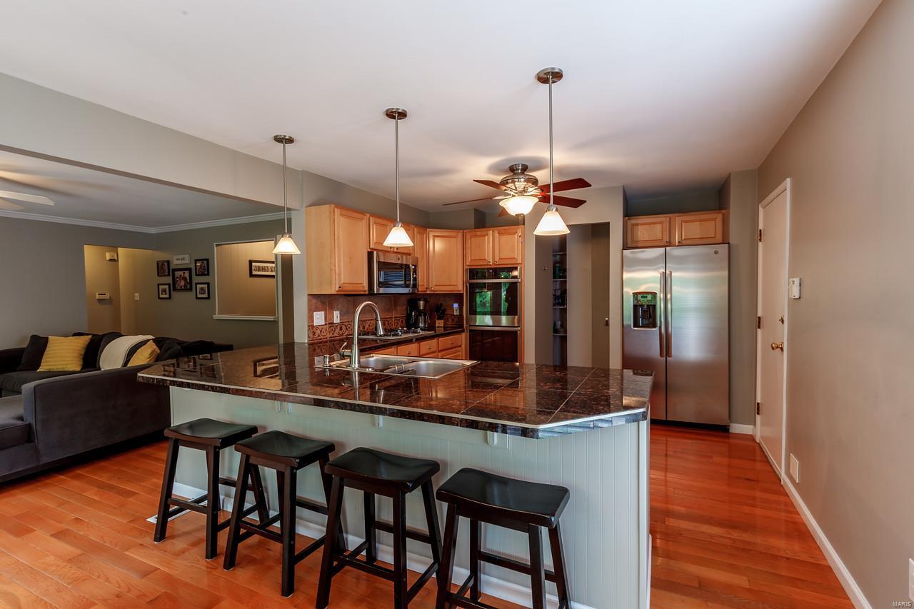 1214 Cedar Creek Road Chesterfield, MO 63017 - Photo 3 of 16 Gallery Image 3