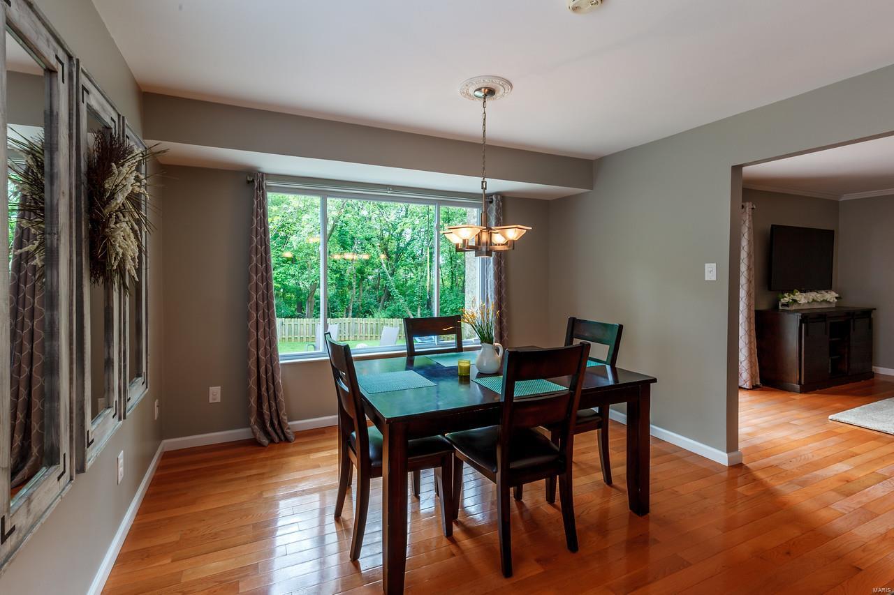 1214 Cedar Creek Road Chesterfield, MO 63017 - Photo 4 of 16 Gallery Image 4