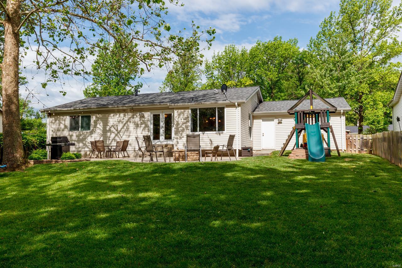 1214 Cedar Creek Road Chesterfield, MO 63017 - Photo 9 of 16 Gallery Image 9