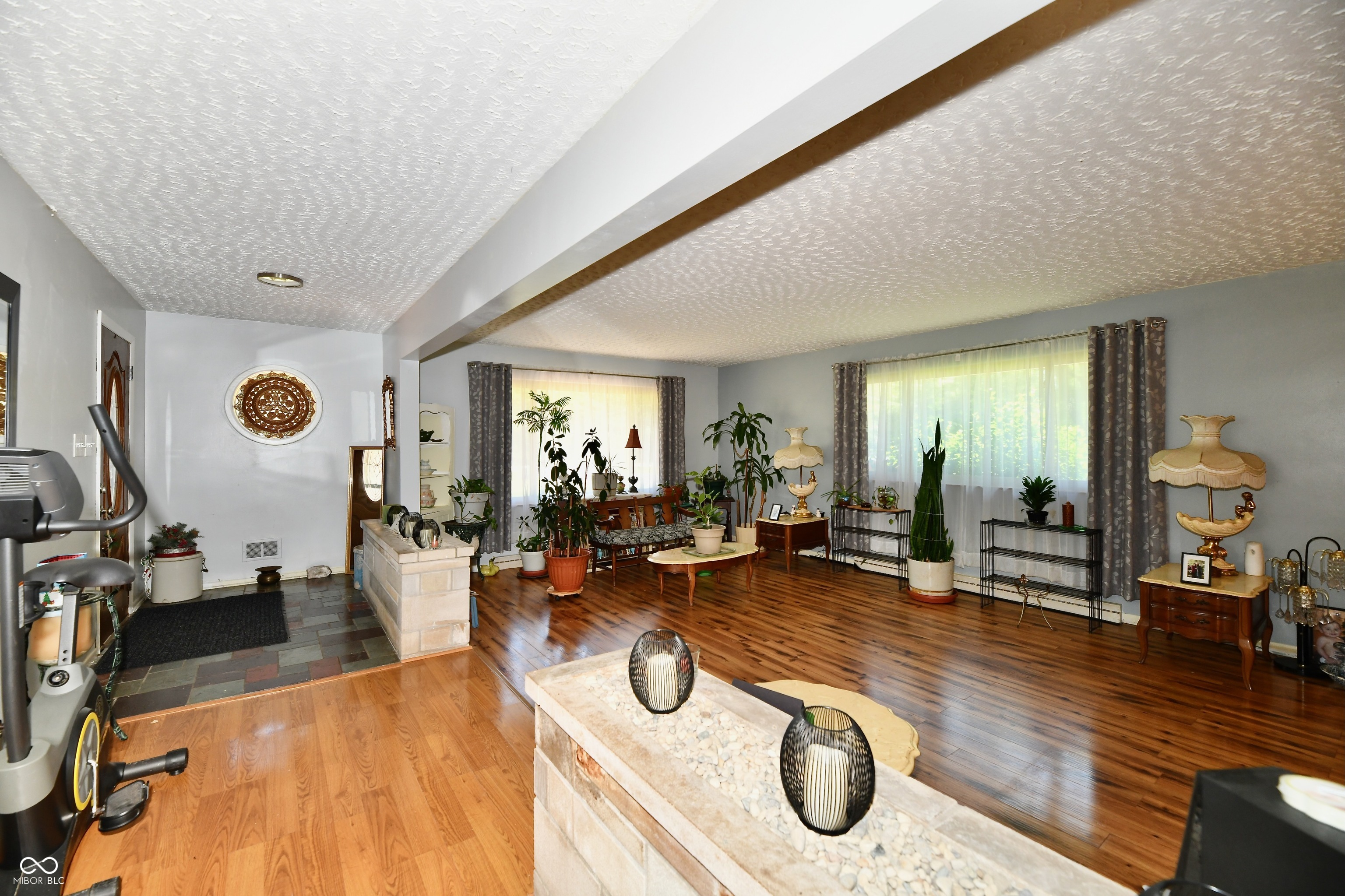 4040 Knollton Road Indianapolis, IN 46228 - Photo 3 of 24 Gallery Image 3