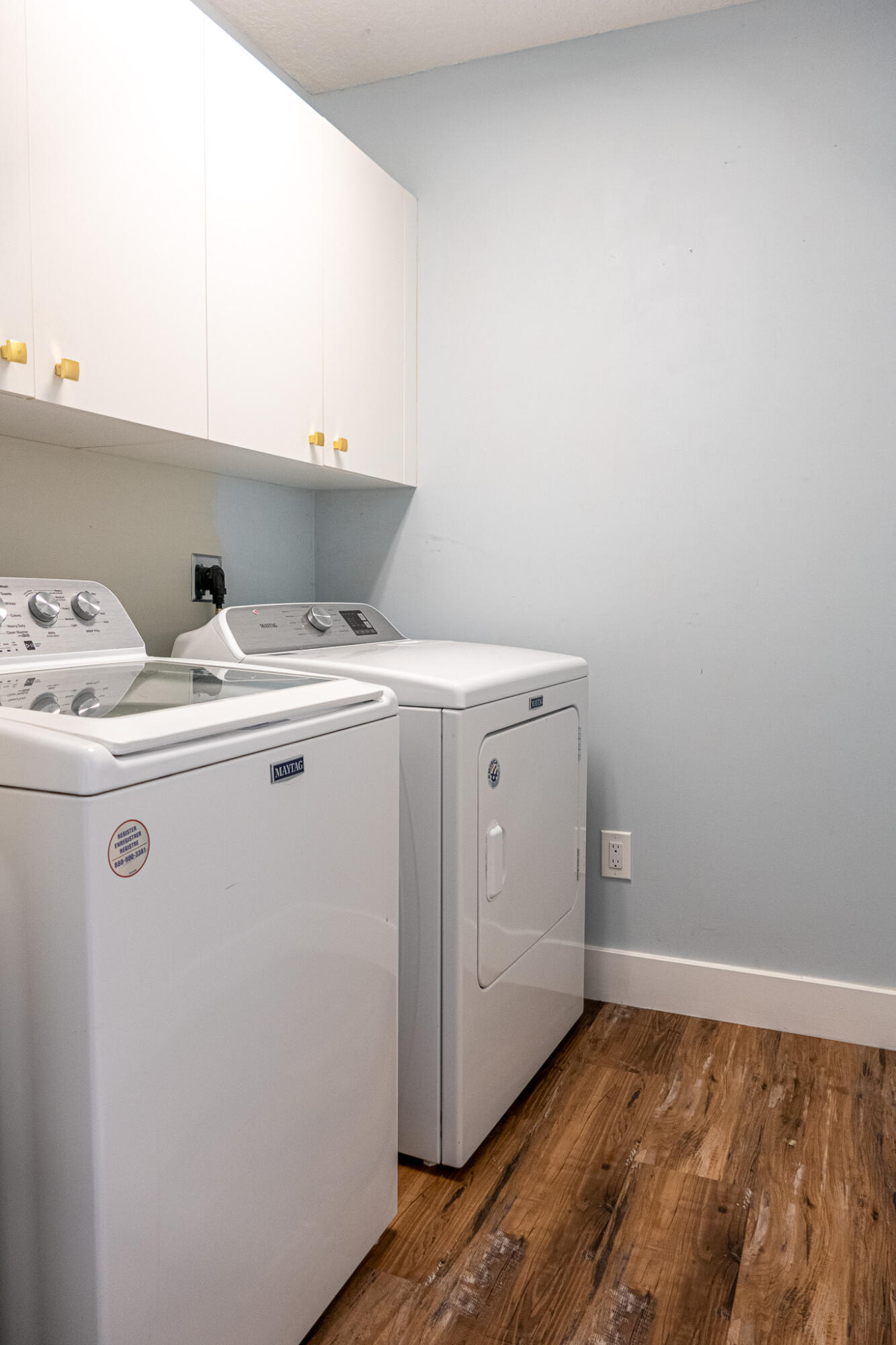 7685 Pleasant Ridge Court Stuart, FL 34997 - Photo 37 of 66 a utility room with dryer and washer