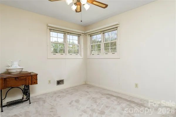 $189,900 | 537 32nd Street Southwest, Hickory, NC 28602
