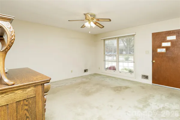 $189,900 | 537 32nd Street Southwest, Hickory, NC 28602