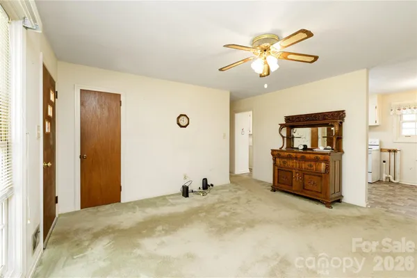 $189,900 | 537 32nd Street Southwest, Hickory, NC 28602
