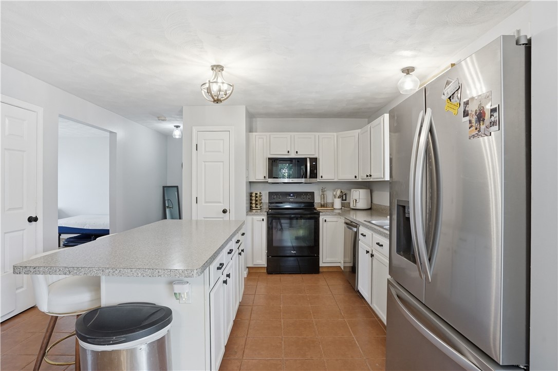 10 Darton Street Coventry, RI 02816 - Photo 12 of 29