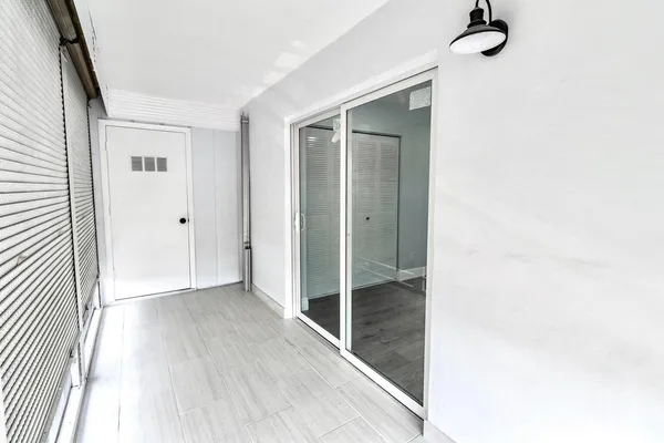 $2,000 | 29 Burgundy A, Delray Beach, FL 33484