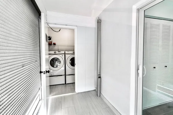 $2,000 | 29 Burgundy A, Delray Beach, FL 33484