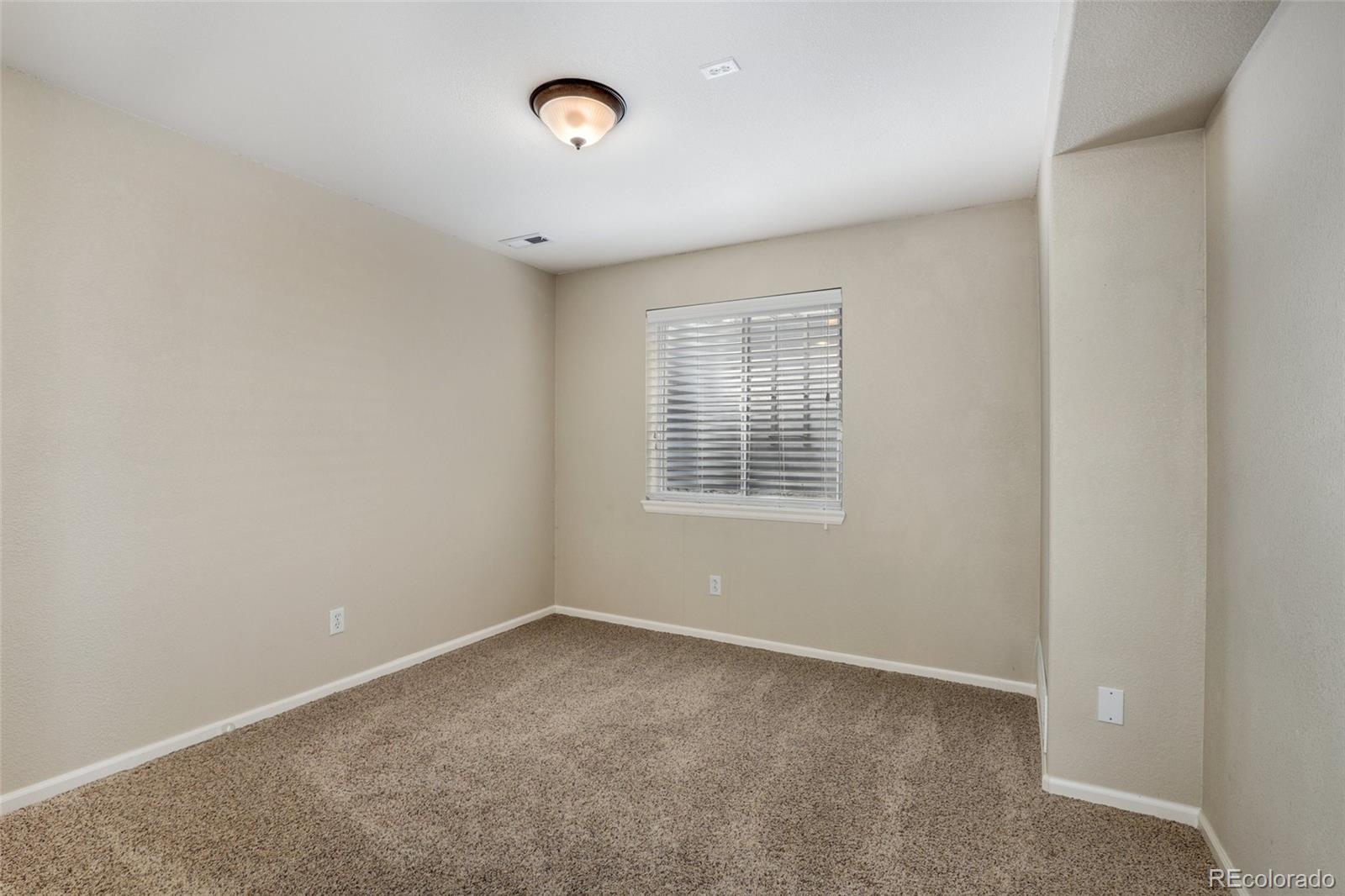 9188 Fox Fire Way Highlands Ranch, CO 80129 - Photo 34 of 40