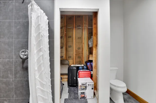 $849,500 | 39980 Lake Summit Drive, Loon Lake, WA 99148