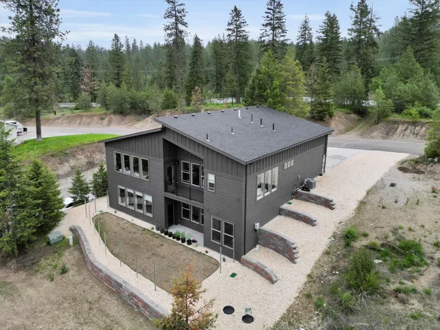 $849,500 | 39980 Lake Summit Drive, Loon Lake, WA 99148