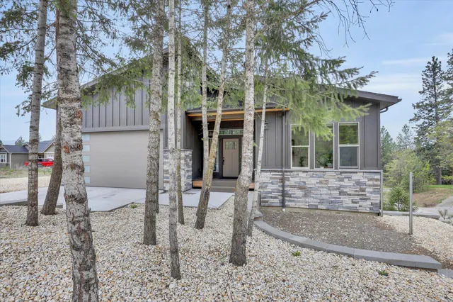 $849,500 | 39980 Lake Summit Drive, Loon Lake, WA 99148