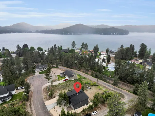 $849,500 | 39980 Lake Summit Drive, Loon Lake, WA 99148