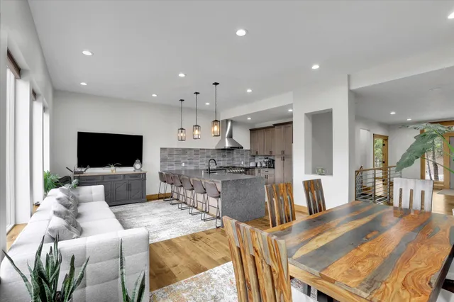 $849,500 | 39980 Lake Summit Drive, Loon Lake, WA 99148