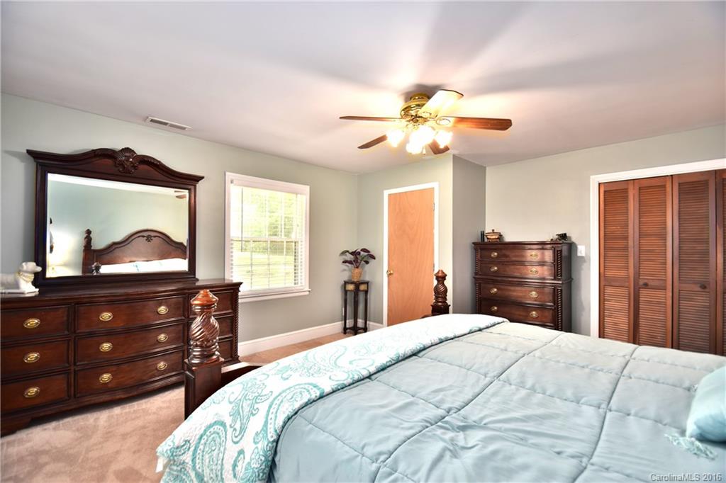 7901 Irwin Road Charlotte, NC 28215 - Photo 13 of 23 Gallery Image 13