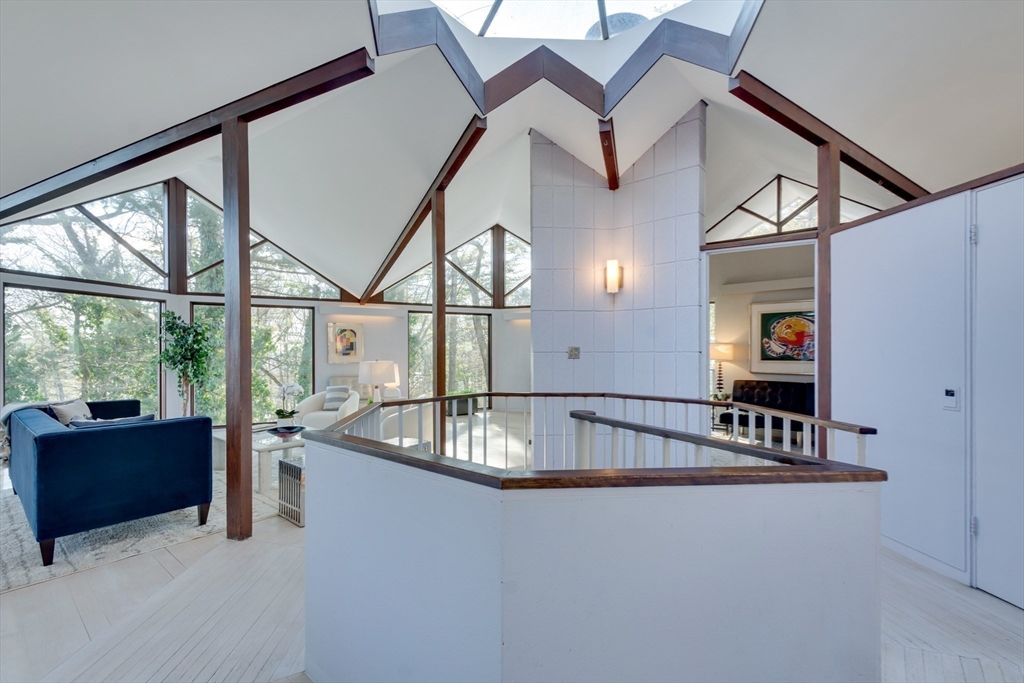 20 Huckleberry Hill Road Lincoln, MA 01773 - Photo 7 of 42 Gallery Image 7