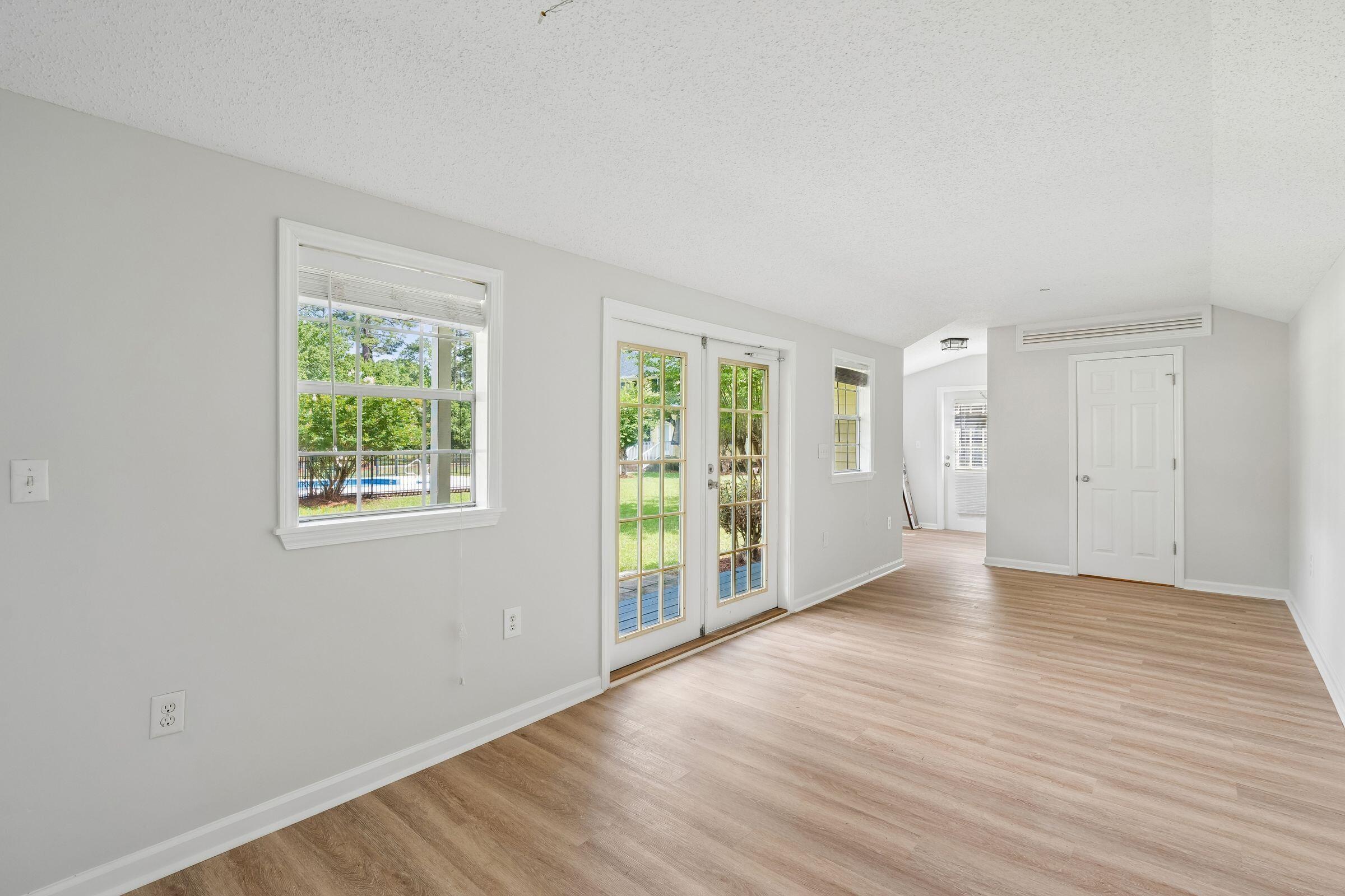 905 Raysor Street St. George, SC 29477 - Photo 73 of 85 073_905wraysorst-keeneyemarketing-106_71