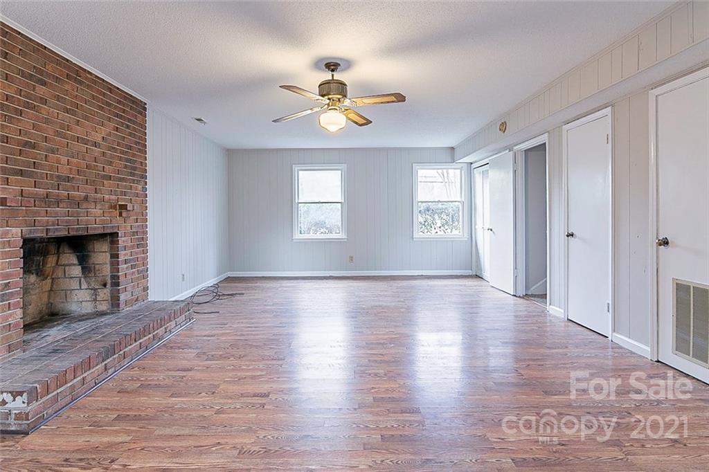 1103 Hensley Road Fort Mill, SC 29715 - Photo 3 of 18 Gallery Image 3