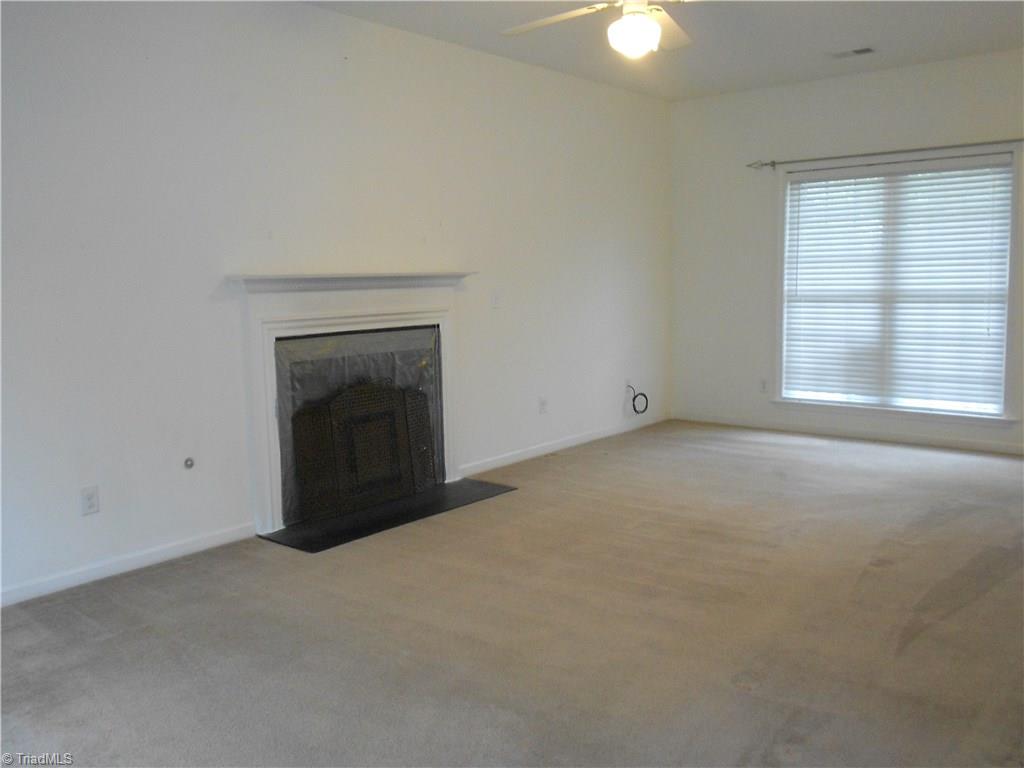 3632 Shadow Ridge Drive High Point, NC 27265 - Photo 4 of 15 Gallery Image 4