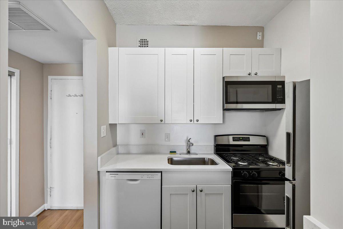 1851 Columbia Road Northwest, Unit 401 Washington, DC 20009 - Photo 8 of 32 Gallery Image 8