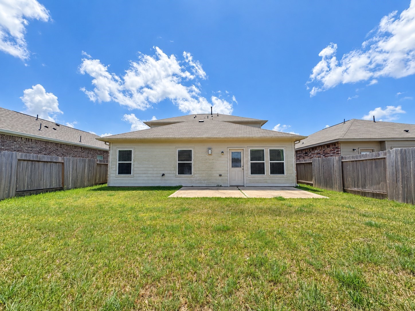 140 Kelly Street Angleton, TX 77515 - Photo 32 of 32 Gallery Image 32