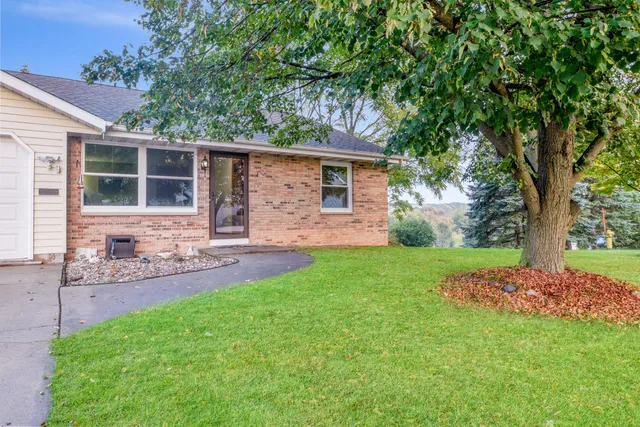 $289,900 | 1803 Hilltop Drive, West Bend, WI 53095