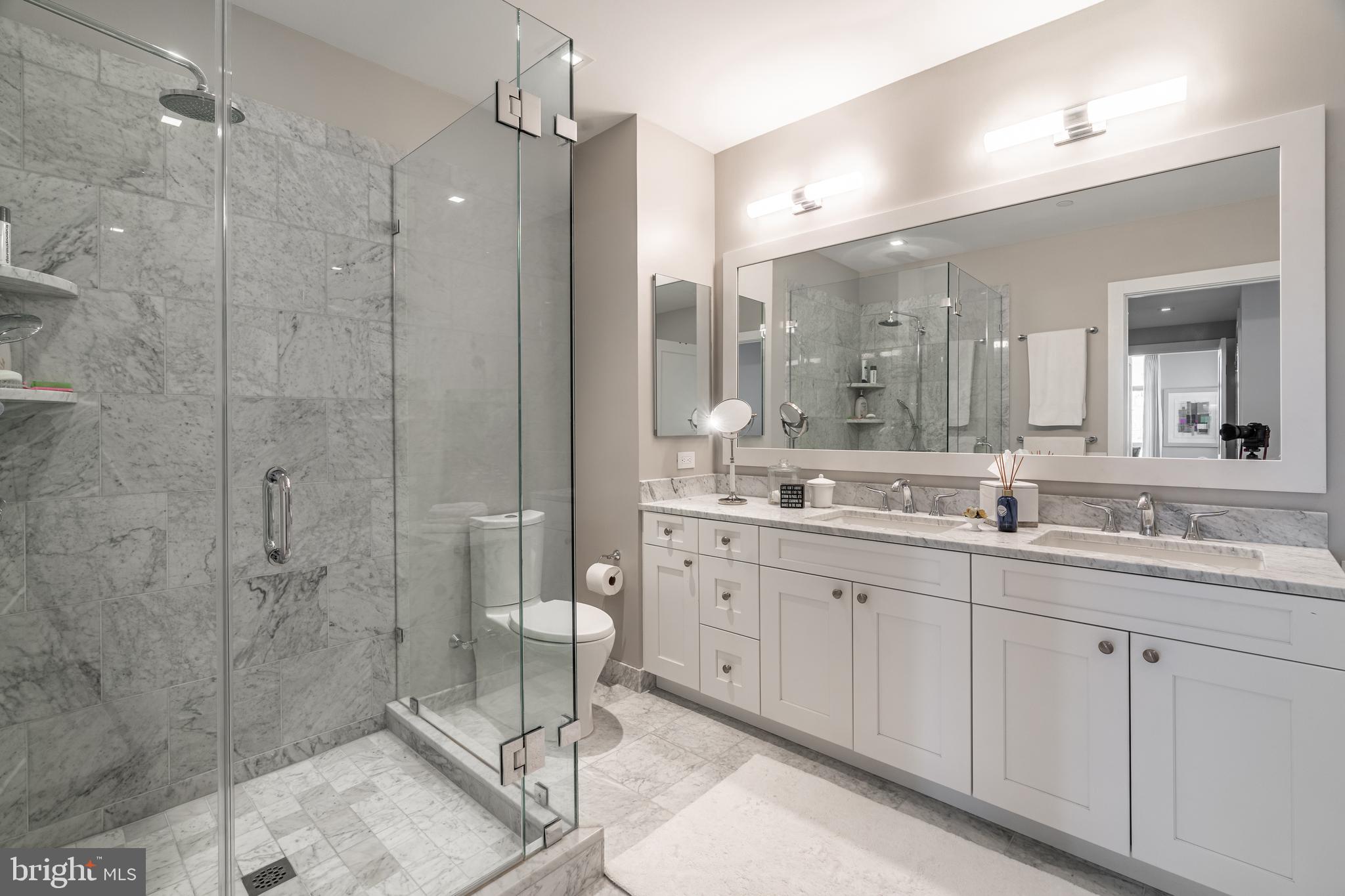 210 South 25th Street, Unit 1102 Philadelphia, PA 19103 - Photo 22 of 46 Main Bathroom