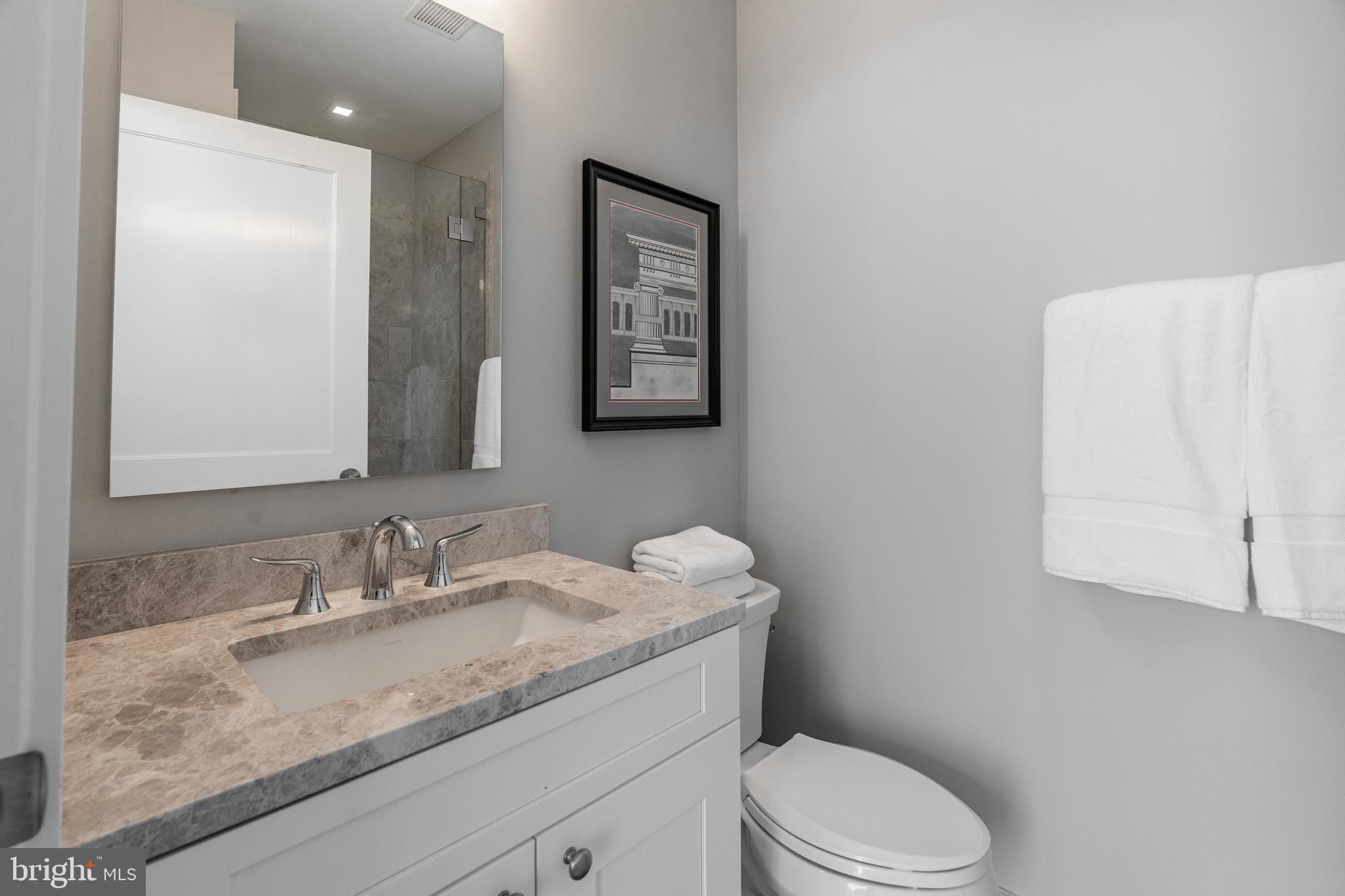 210 South 25th Street, Unit 1102 Philadelphia, PA 19103 - Photo 27 of 46 Bathroom 2