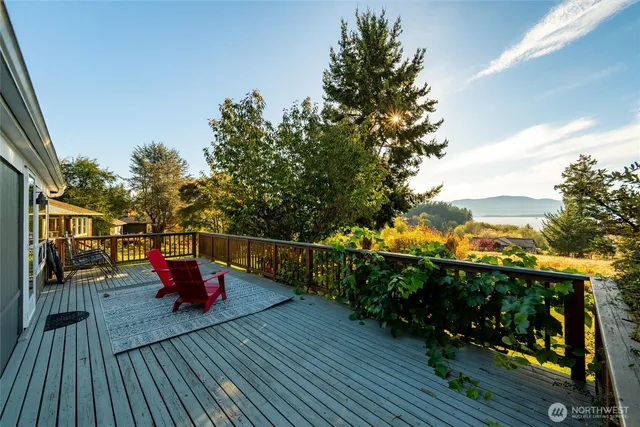 $499,000 | 2061 Hilltop Road, Lummi Island, WA 98262