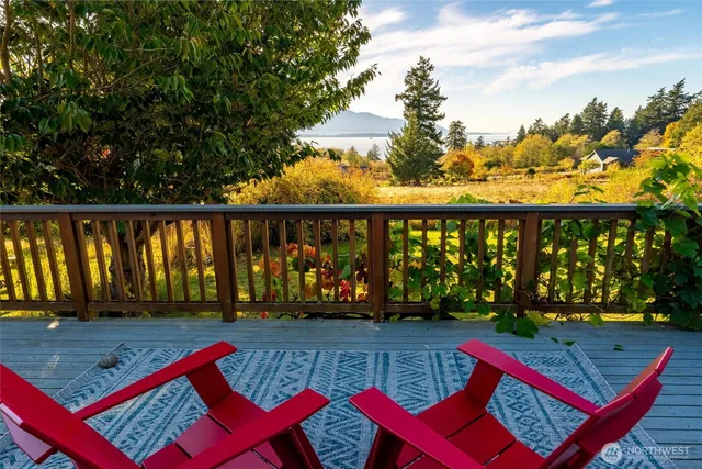 $499,000 | 2061 Hilltop Road, Lummi Island, WA 98262