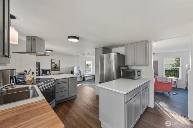 $499,000 | 2061 Hilltop Road, Lummi Island, WA 98262