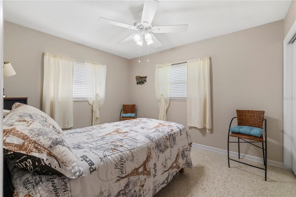 207 West Wheeler Road Seffner, FL 33584 - Photo 31 of 43