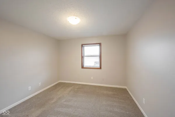 $775 | 216 Progress Road, Unit 53, Shelbyville, IN 46176