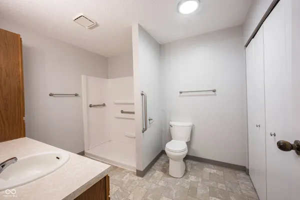 $775 | 216 Progress Road, Unit 53, Shelbyville, IN 46176