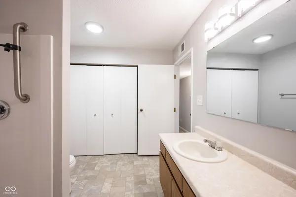 $775 | 216 Progress Road, Unit 53, Shelbyville, IN 46176