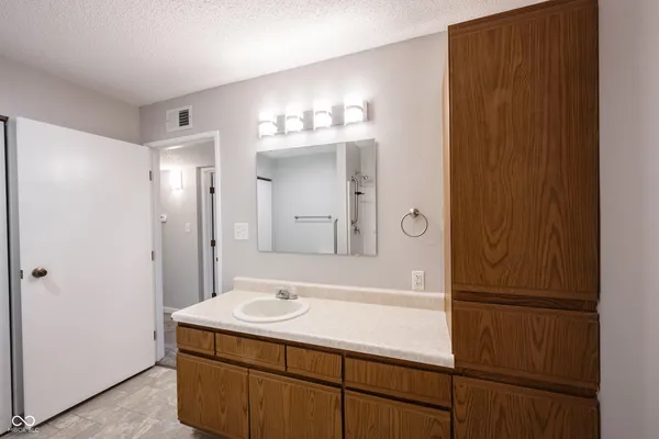 $775 | 216 Progress Road, Unit 53, Shelbyville, IN 46176