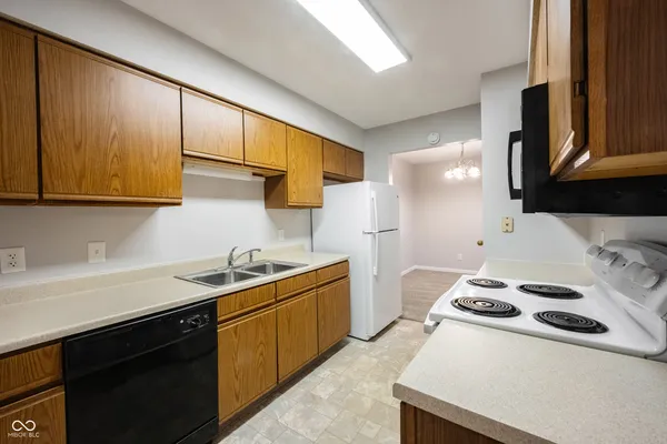 $775 | 216 Progress Road, Unit 53, Shelbyville, IN 46176