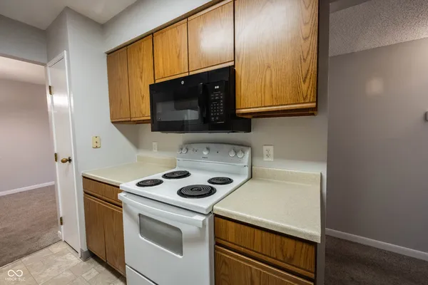 $775 | 216 Progress Road, Unit 53, Shelbyville, IN 46176