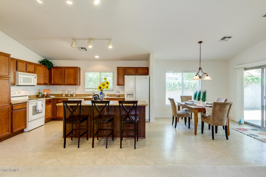 17850 West Boca Raton Road Surprise, AZ 85388 - Photo 6 of 31 09-Boca Raton
