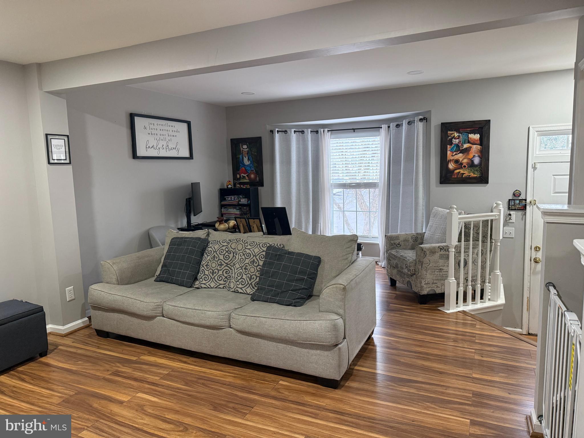 8575 Cold Harbor Loop Manassas, VA 20111 - Photo 4 of 17 a living room with furniture and a window