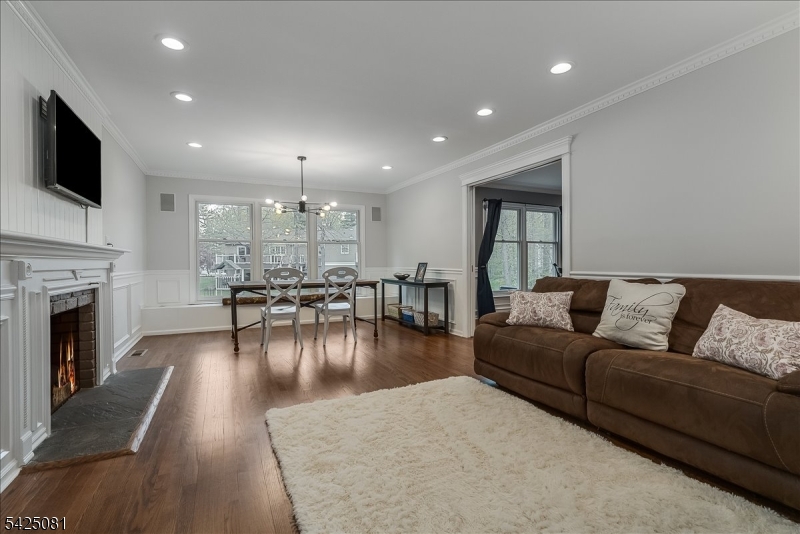 71 Tree Top Drive Springfield, NJ 07081 - Photo 12 of 25